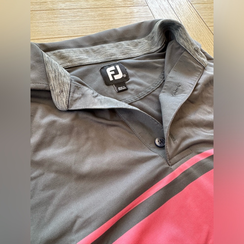 Footjoy Men’s Golf Shirt - Gray with Pink Stripe  - Size Medium